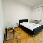 Iancu * 부쿠레슈티