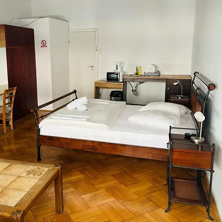 Iancu Βουκουρέστι