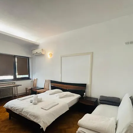 Iancu Apartment